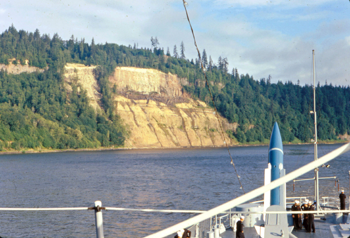 09Along The Columbia River