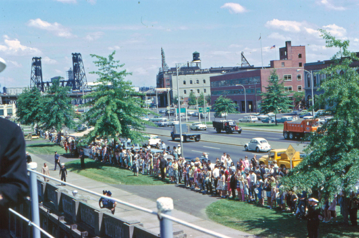 21Welcome Crowd in Portland